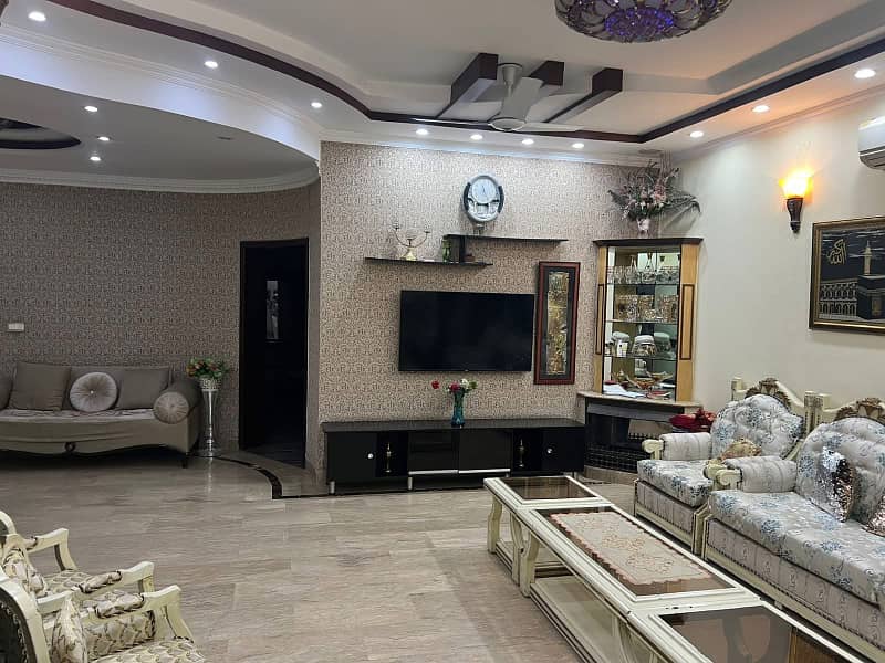 12 MARLA LOWER PORTION FULLY FURNISHED AVAILABLE FOR RENT IN BAHRIA TOWN 4