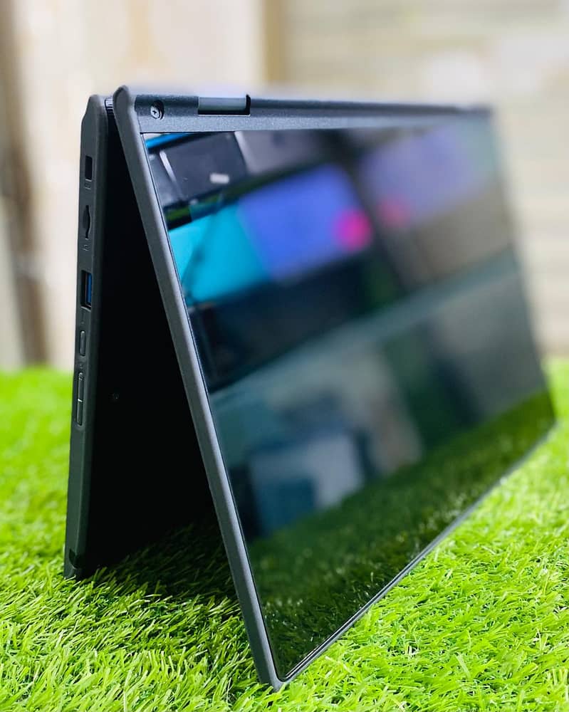 Lenovo 4gb ram  32gb ssd  touch screen rotate 360* Windows+android 1