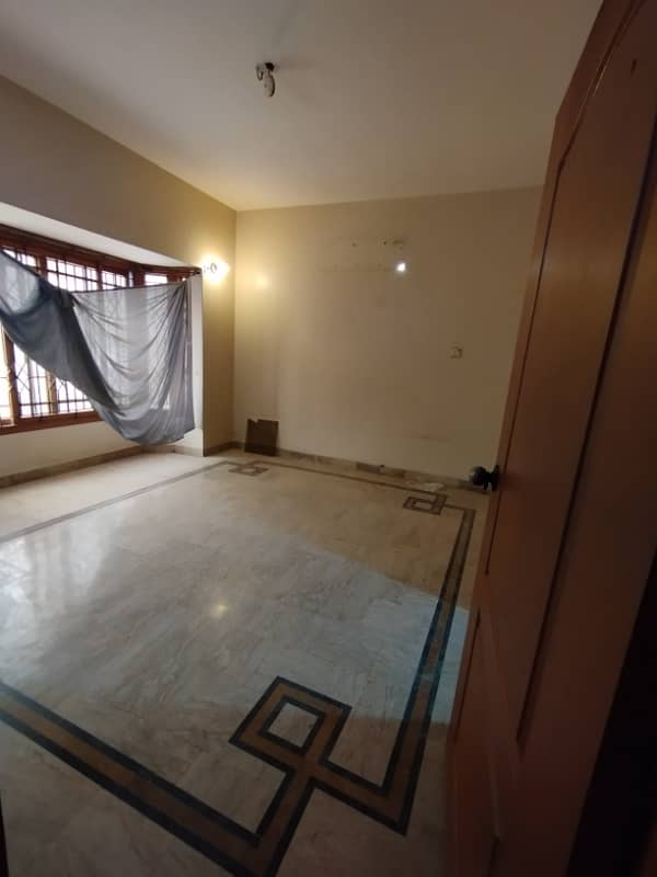 Gulshan Iqbal 13D1 portion for rent 12