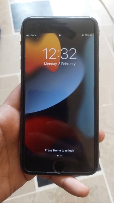 Iphone 7 plus 32gb Non PTA sim working  ( single show ) 5