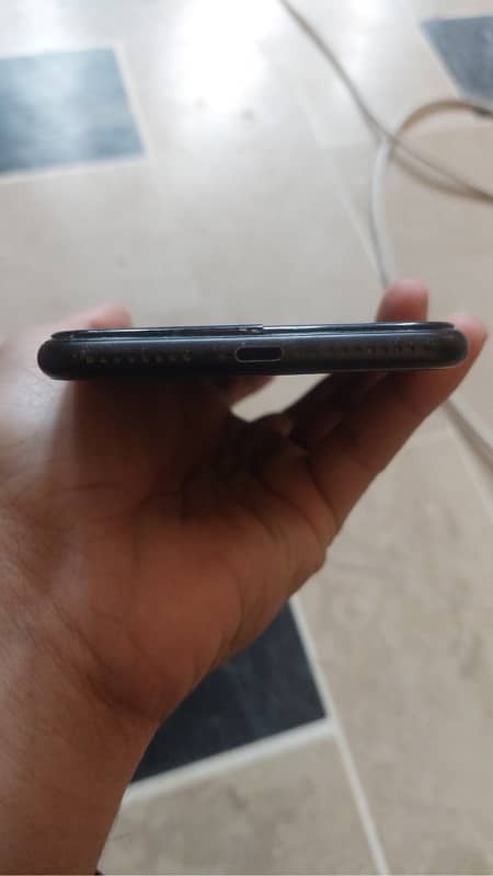 Iphone 7 plus 32gb Non PTA sim working  ( single show ) 7