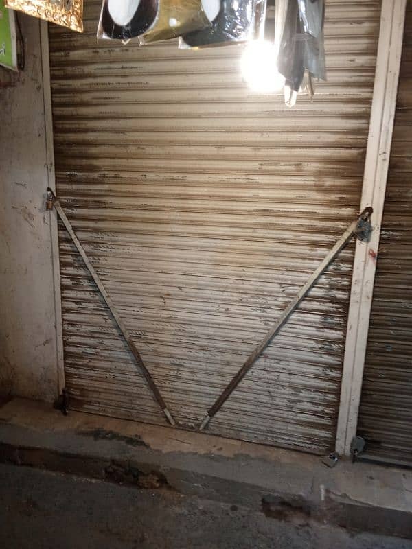 shutter cros lines heavy weight iron. 03218858799 0