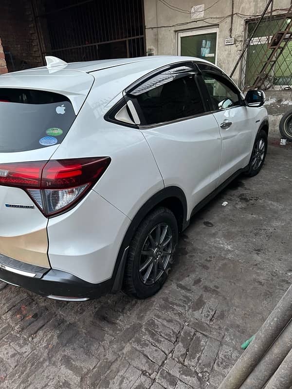 Honda Vezel 2015 2