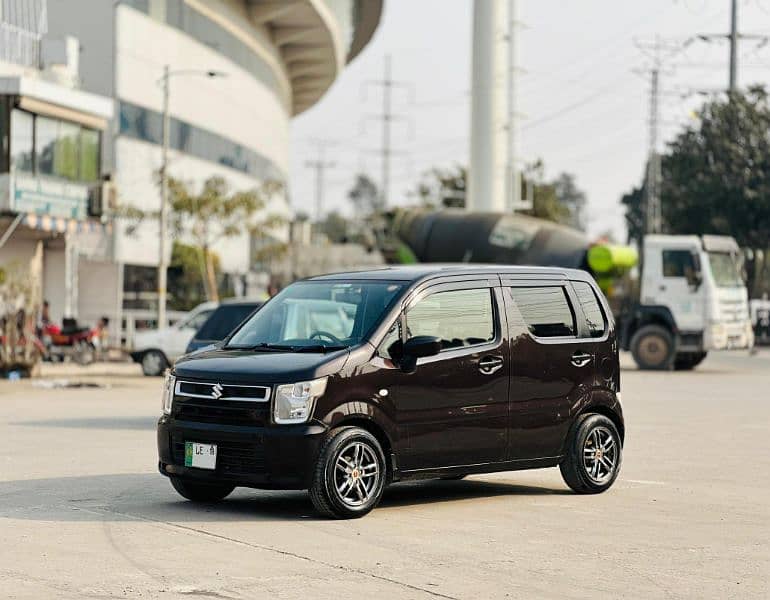 Suzuki Wagon R 2017 6