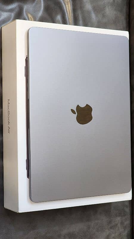 MacBook Air M2 8GB 512GB 13 inches 0