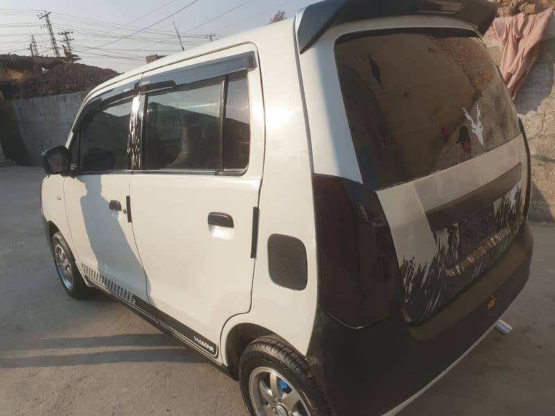 Suzuki Wagon R 2014 1