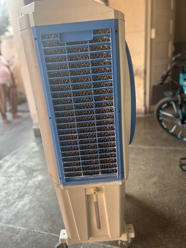 Toyo TC-960 chill mate plastic air cooler with box 1