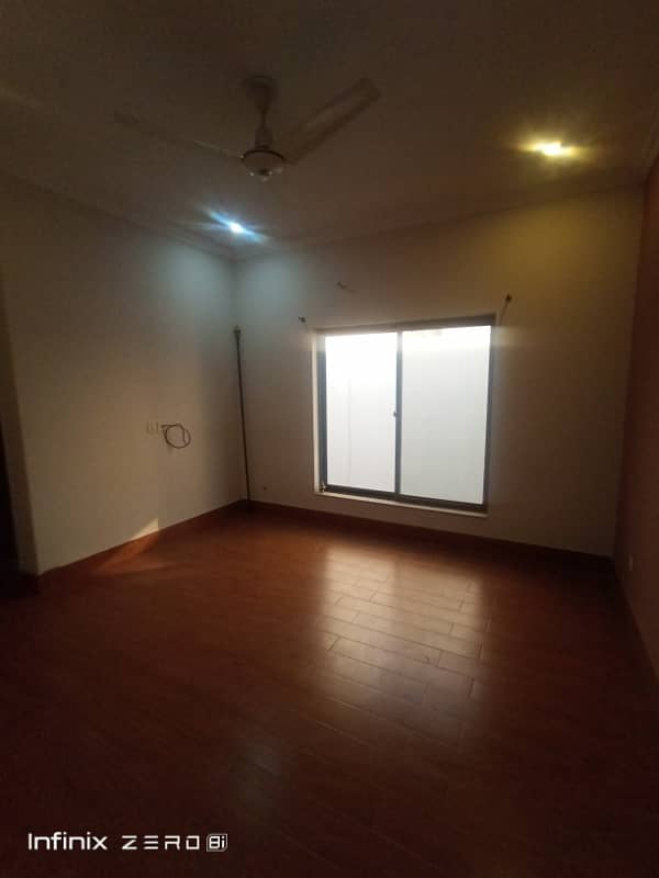 10 Marla Upper Portion Available For Rent Hot Location With Gass 9