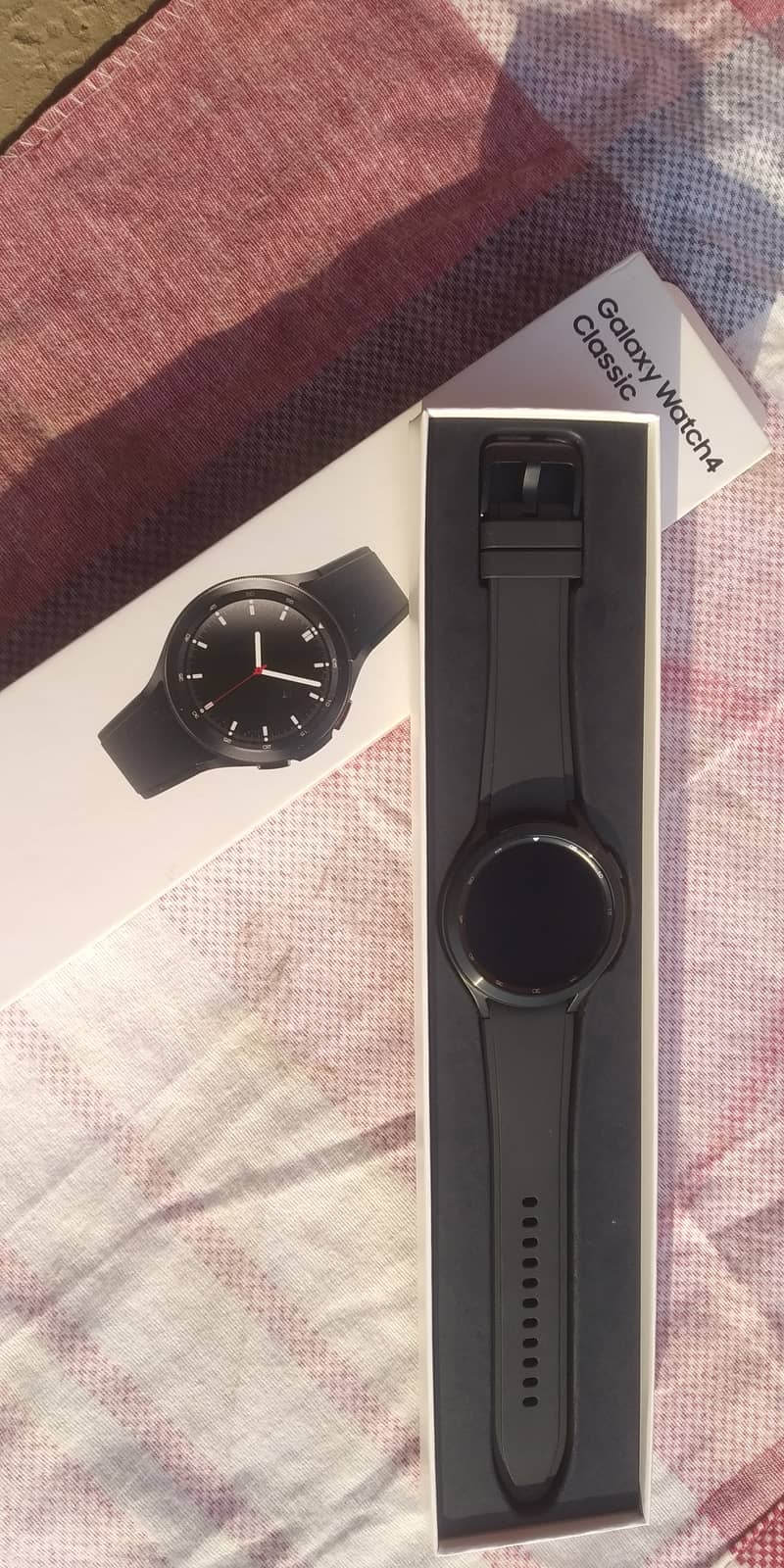 Samsung Galaxy Watch 4 Classic (WiFi) 3