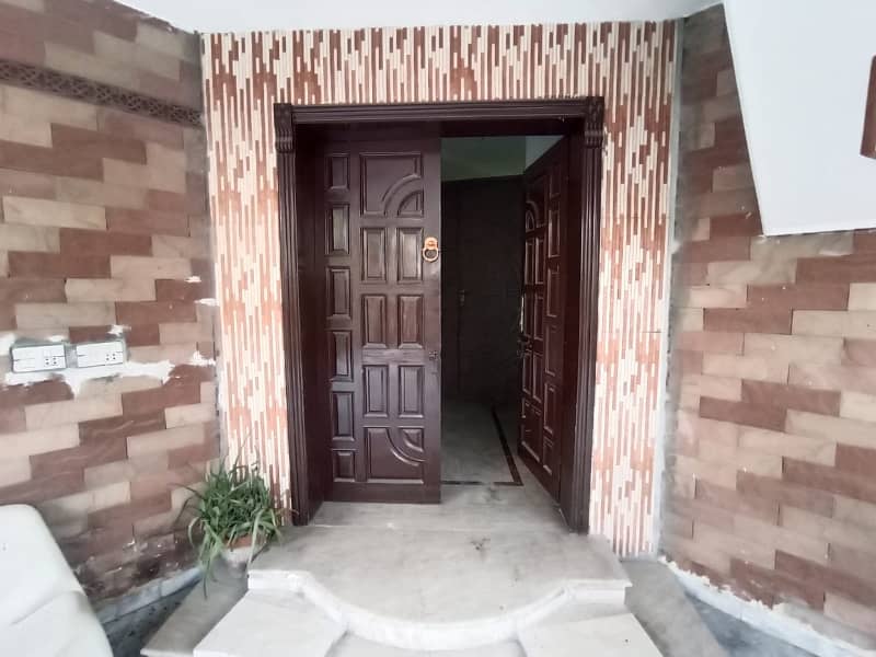 10 MARLA ( UPPER LOCK ) LOWER PORTION FOR RENT IN DHA PHASE 1 1