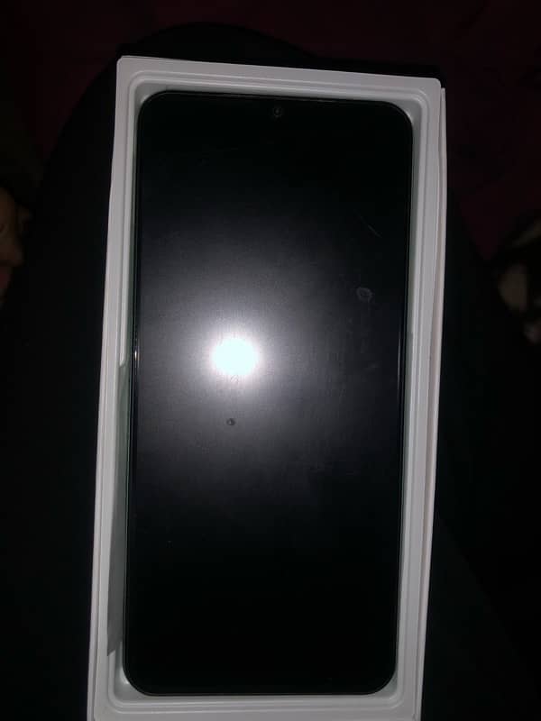 vivo y 03 4/64 open box condition like brand new 4