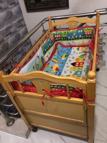 cot/crib for sale 0