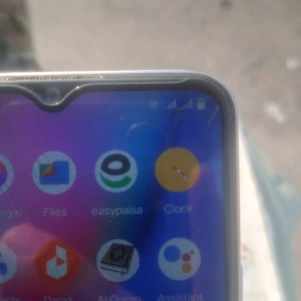 Vivo y20 4/64 good condition pta approved 1