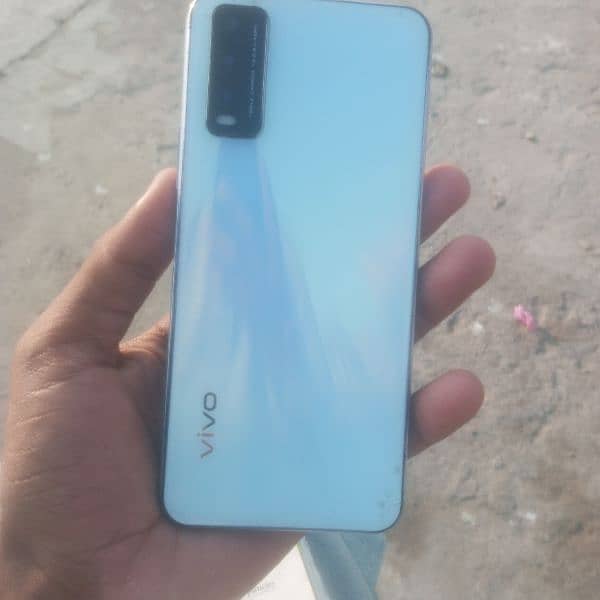 Vivo y20 4/64 good condition pta approved 11