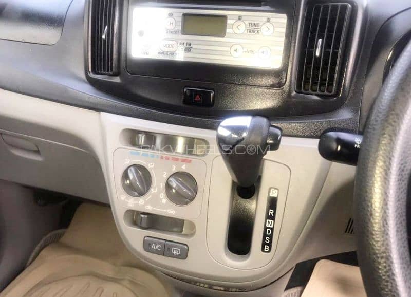 Daihatsu Mira 2013 7