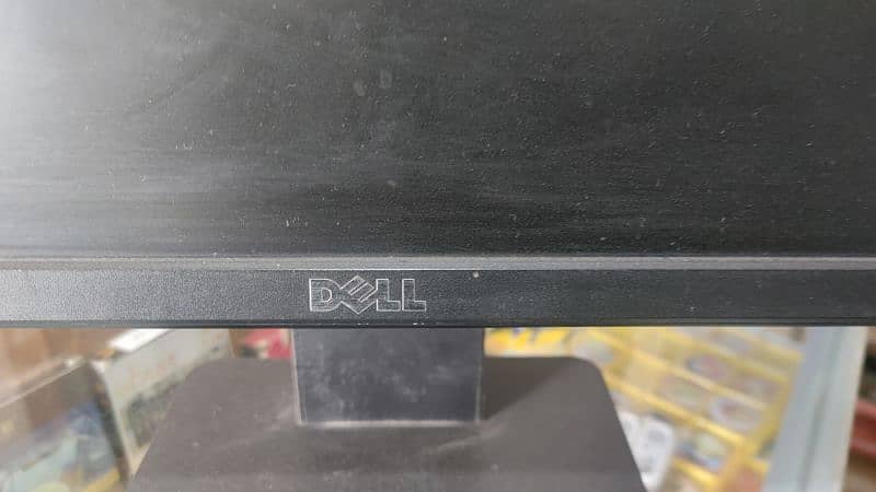 Dell 22 inch LCD Monitor for Sale with Genuine Stand 1