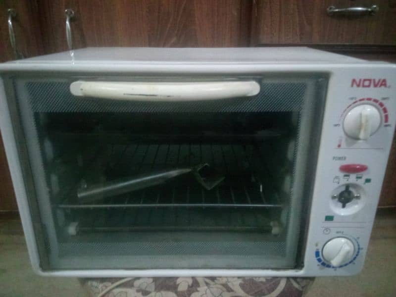 Baking  oven 0