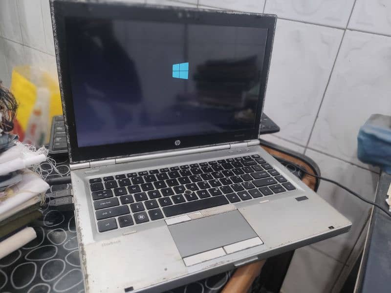 HP Laptop EliteBook 3