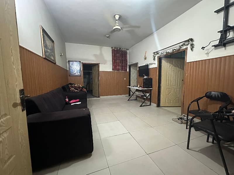 Fully Furnished 750 Sqft Flat For Rent In G1 Market Ideal Location 0