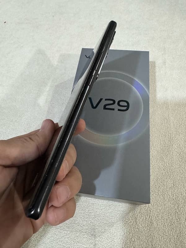 Vivo V29 5g 0