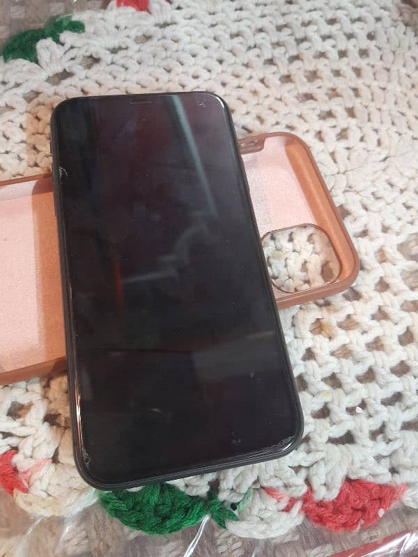 iphone 11 64GB non pta 1