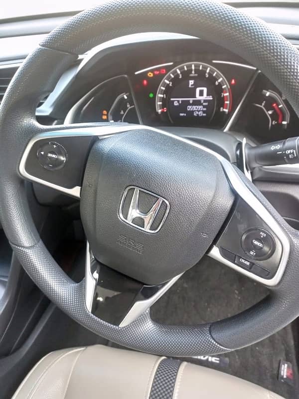 Honda Civic Oriel 2021 11