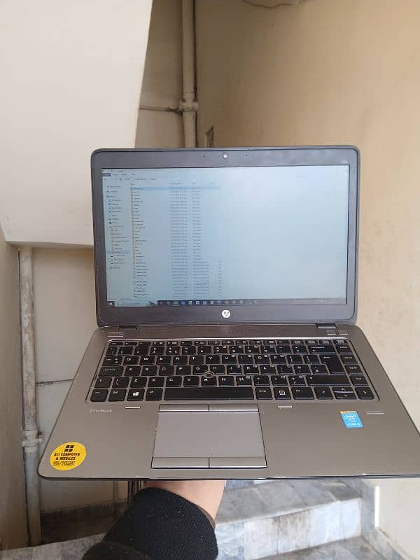 HP Core i5 5 generation 8 Gb ram 256 SSD 0