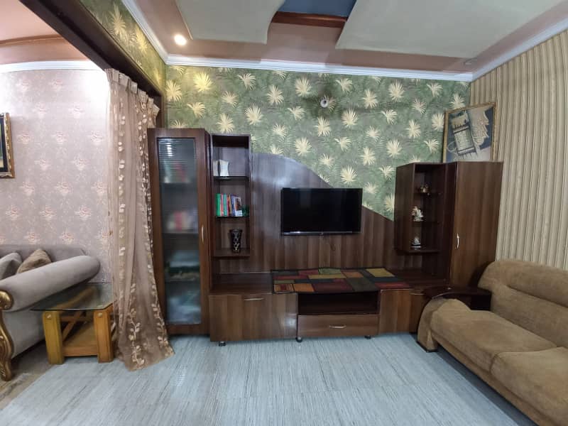 JOAHR TOWN BLOCK Q 5 MARLA FURNISHAD LOWER PORTION FOR RENT 1