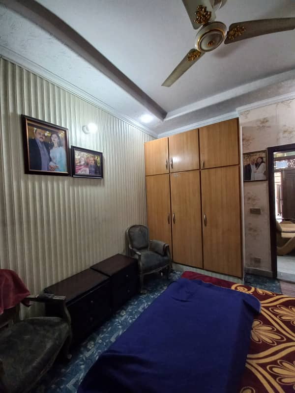 JOAHR TOWN BLOCK Q 5 MARLA FURNISHAD LOWER PORTION FOR RENT 4