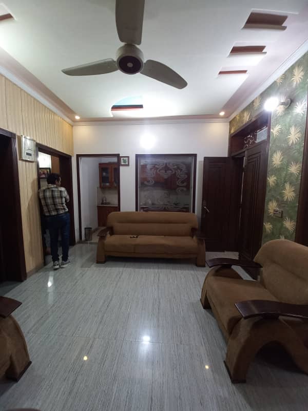 JOAHR TOWN BLOCK Q 5 MARLA FURNISHAD LOWER PORTION FOR RENT 10