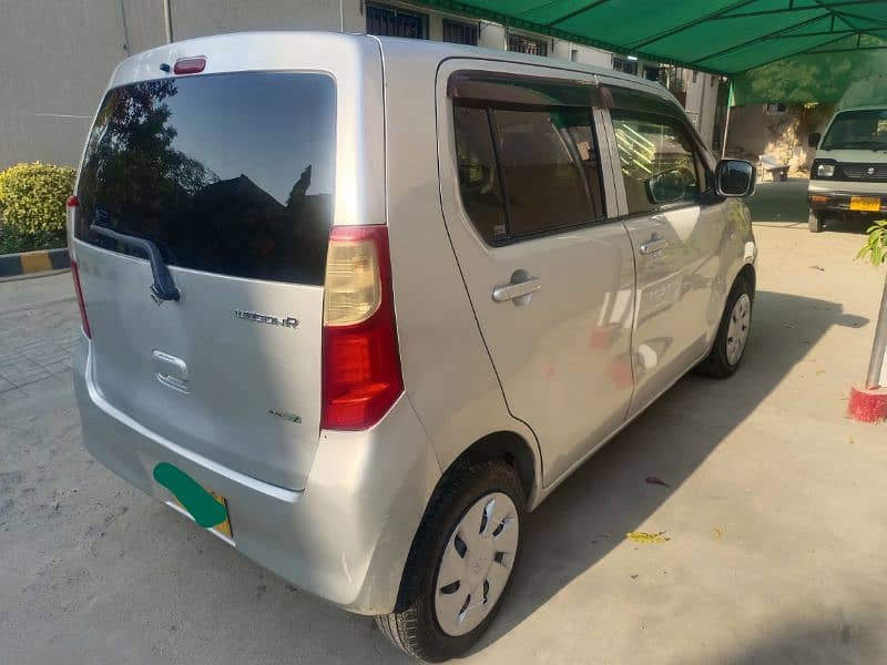 Suzuki Wagon R 2014 4