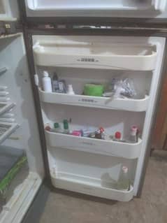 urgent sale Dawlance refrigerator