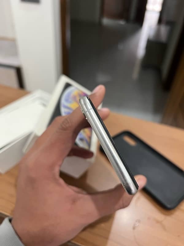 iphone xs max dual pta approved with box 5