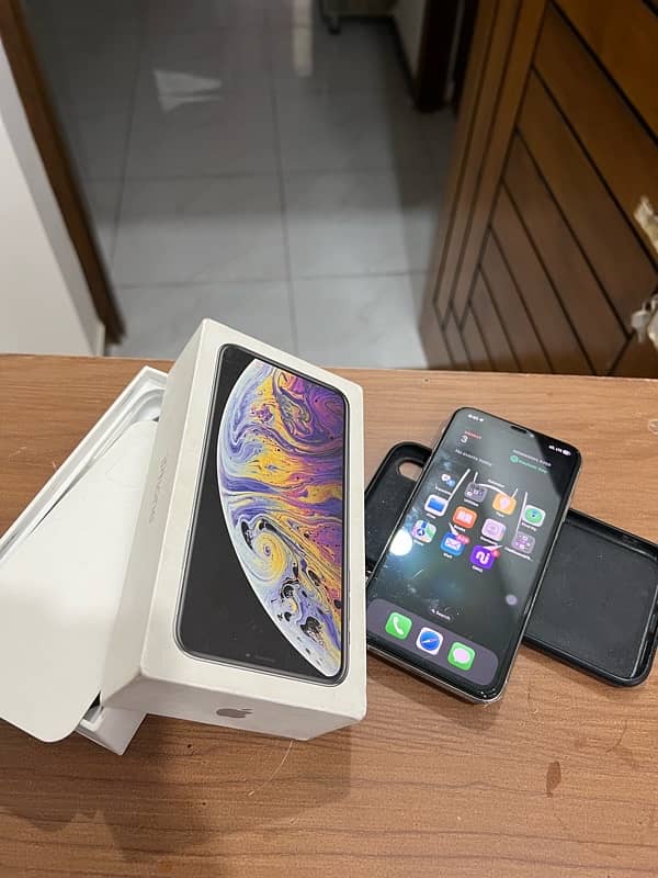 iphone xs max dual pta approved with box 1