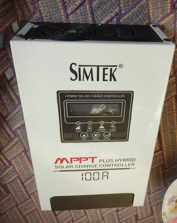 اپنے یو پی ایس کو سولر انورٹر بنائیںSIMTRK MPPT 12v/24v 100Amperes 0