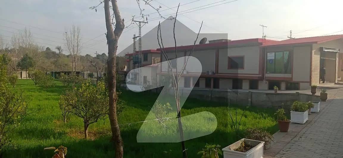 Building With Land For Rent On GT Road Rawat Near chabaili morree 0