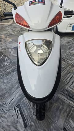 Japanese Automatic Scooty | 49 cc | White