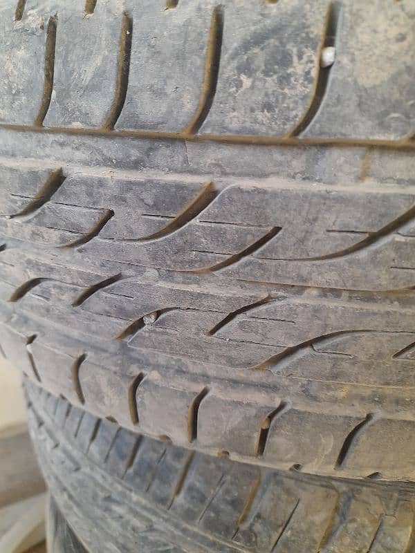 14 size tyre 6