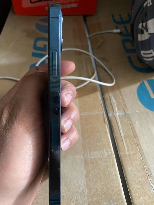 i phone 12 pro 2