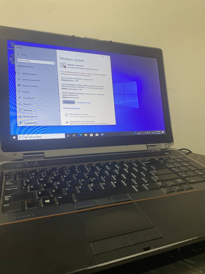 Dell Latitude E6520 Core i-5 2 generation 6gb Ram 250 gb Hard disk 7