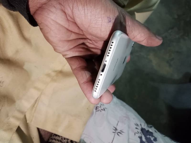 iphone 8 pta aproved 64 gb 4