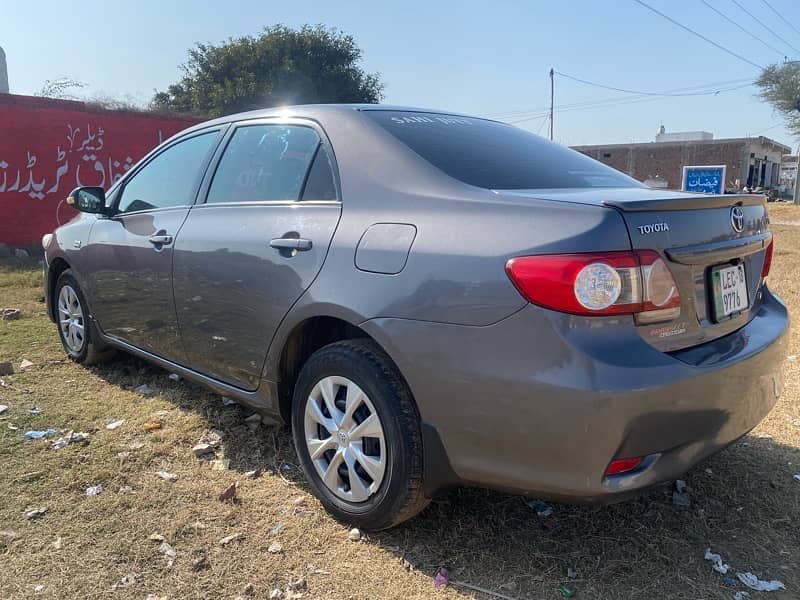 Toyota Corolla Gli 1.6 Automatic 2013 4