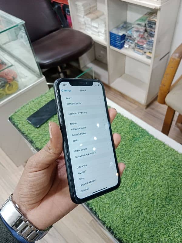 iphone xr non PTA good condition 7