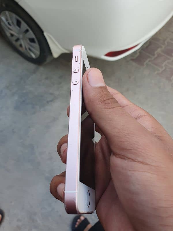 Iphone SE 2016 ,Non Pta, 16gb, Rose gold 1