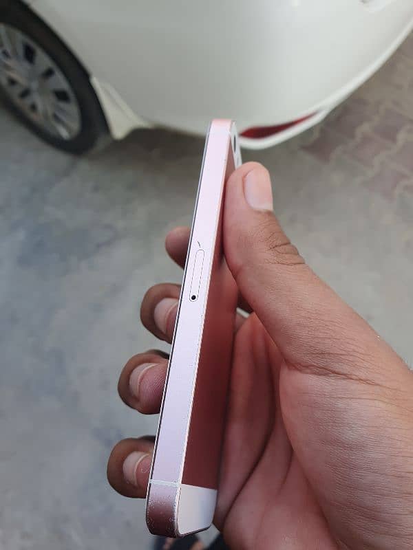 Iphone SE 2016 ,Non Pta, 16gb, Rose gold 2