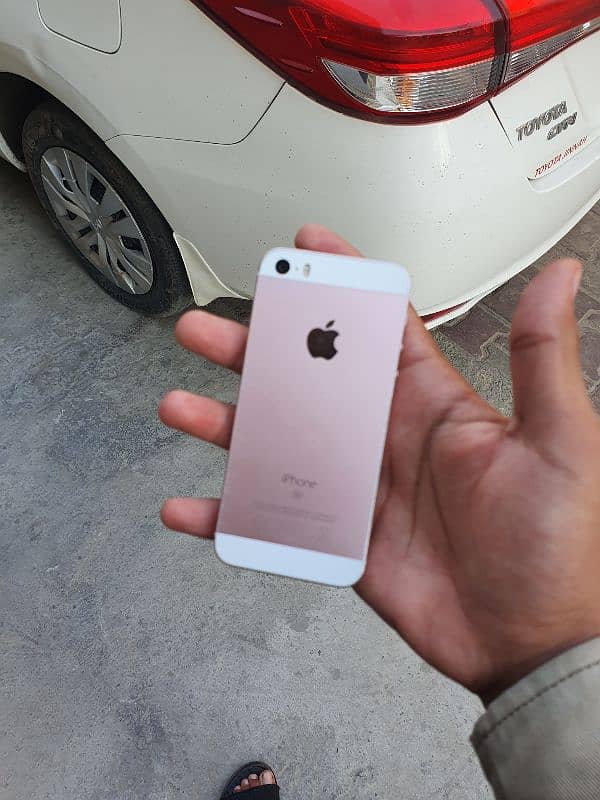 Iphone SE 2016 ,Non Pta, 16gb, Rose gold 12