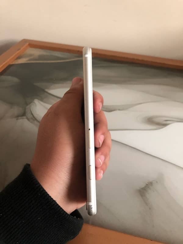 used iPhone broken screen 3