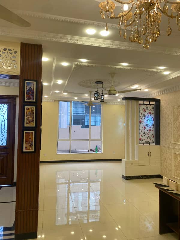 10 Marla Brand New Houae For Sale In Bankar Town, B block. 4