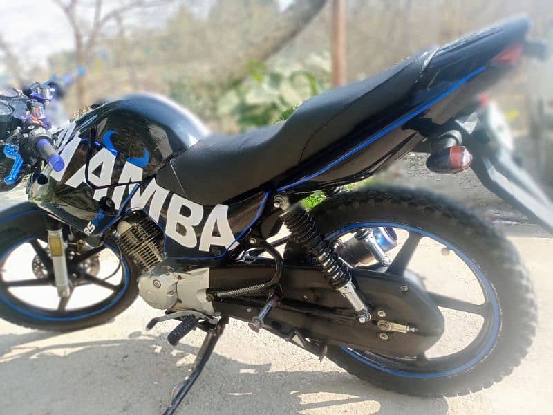 Japan assemble Yamaha 125 0