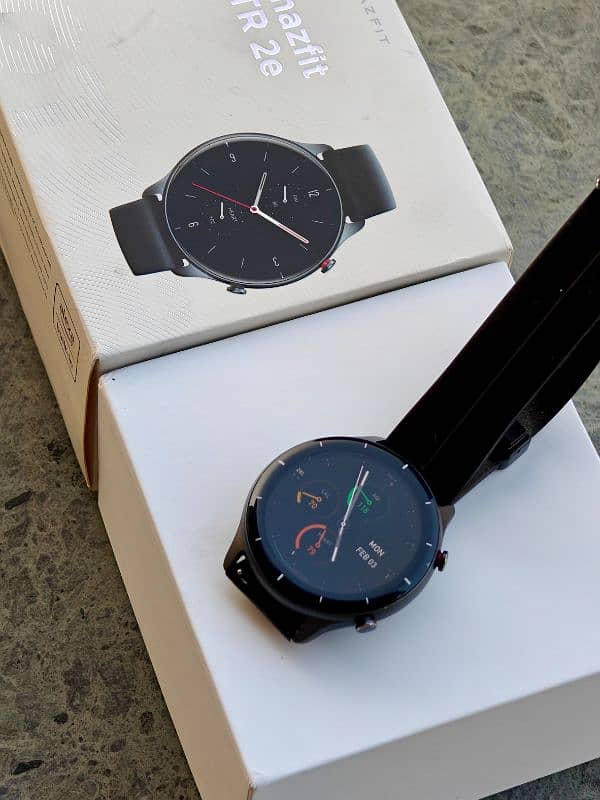 Amazfit GTR 2e Smartwatch – Full Box, 9.5/10 Condition 1